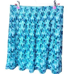 Women's Size Large White House Black Market Pleated Skirt with Elastic W…